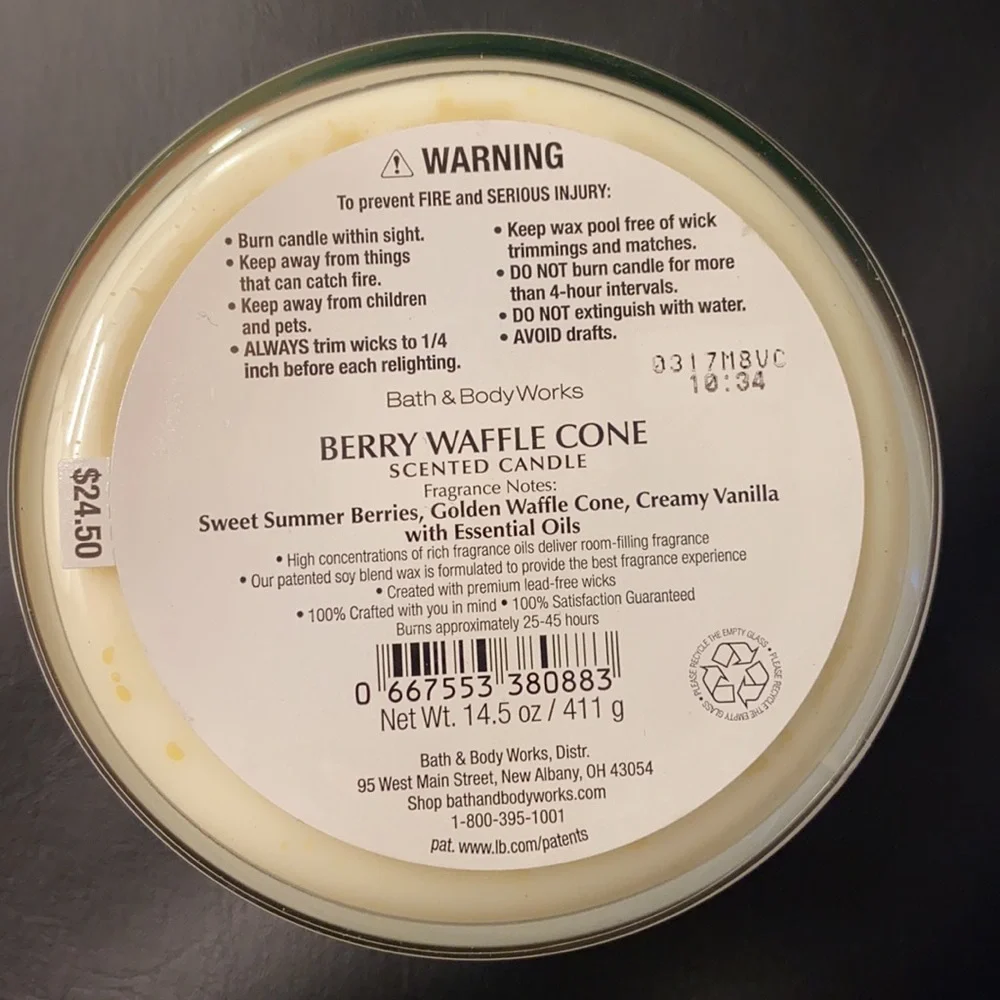 NEW: BERRY WAFFLE CONE 3 Wick Candle Candle Bath & Body Works Summer Ice Cream - Picture 13 of 13